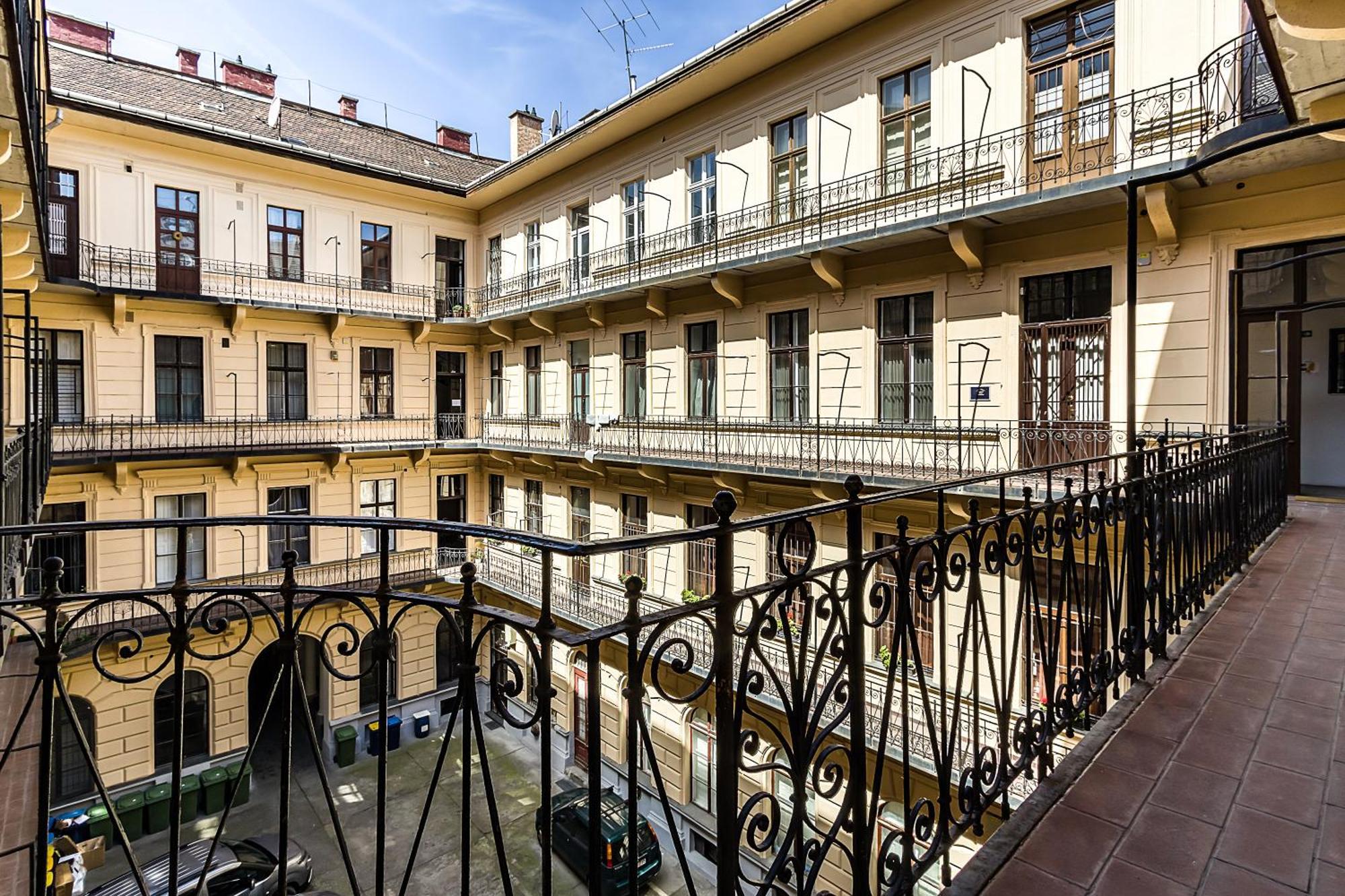 The Museum Living בודפשט מראה חיצוני תמונה